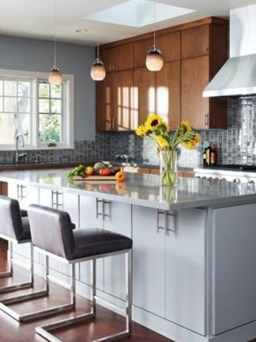 Warm Contemporary Kitchen